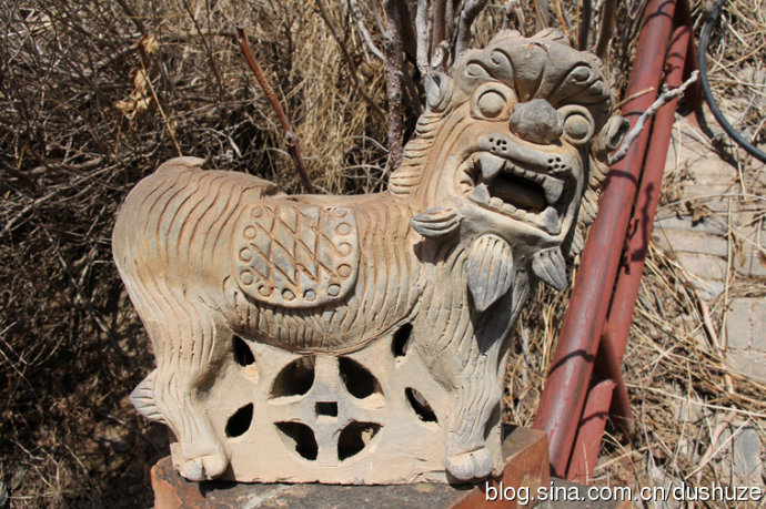 陇上名山——屈吴山